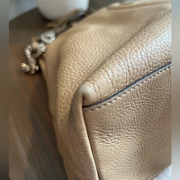 AUTHENTIC GUCCI Pebbled Calfskin Large Soho Chain Shoulder Bag Rose Beige - Picture 3 of 11